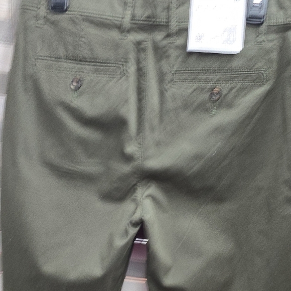 Flat Front Shorts | Goodfellow & Co. | 30 - Picture 6 of 10